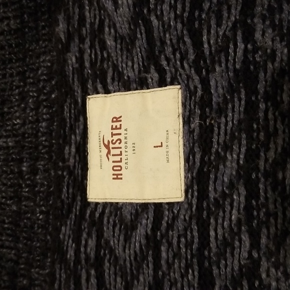 🌸2 for $15🌸 Hollister Tide Beach Sweater - Picture 3 of 10